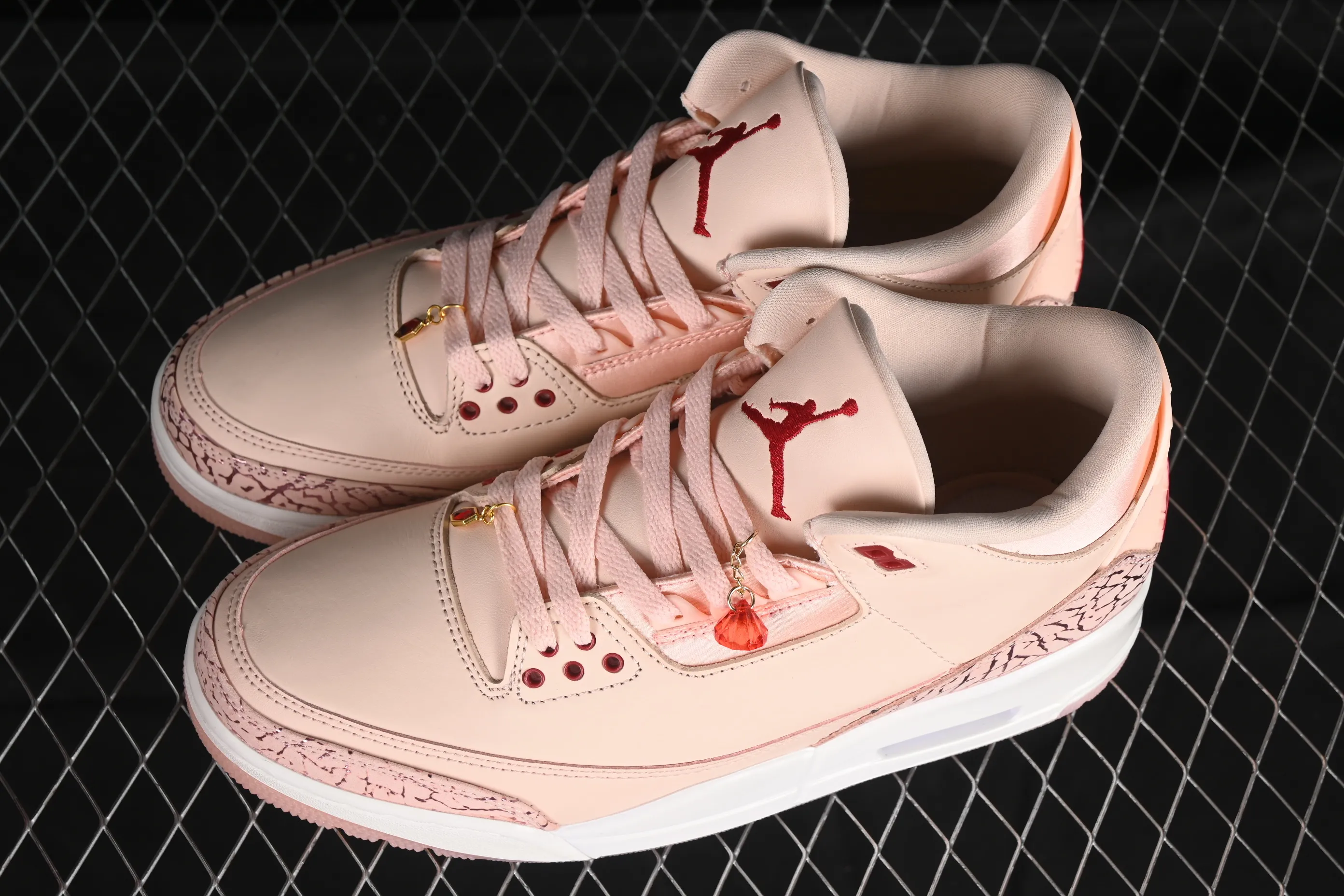 All categories Air Jordan Jordan series basketball shoes Air Jordan 3 Air Jordan 3 "Valentine's Day" AJ3 Joe 3 Valentine's Day Limited HJ0178-600